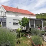 Lägenhet Goga Skradin