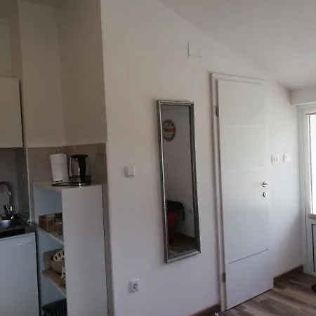 Goga Apartment *